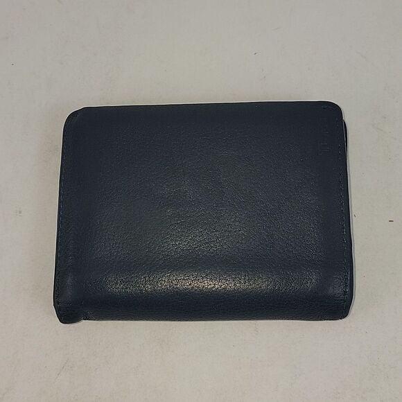 TUMI Delta Global - ID Lock Shielded Double Billfold Wallet - Picture 3 of 11